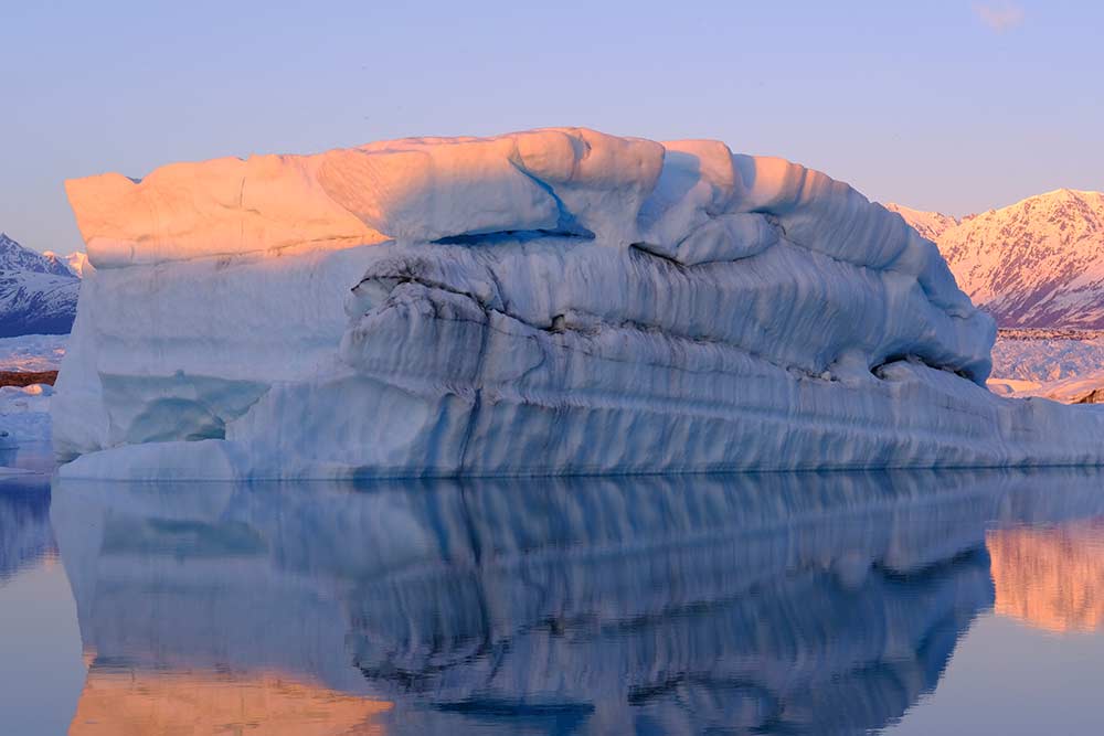 image of huge iceberg