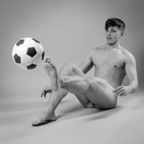 male nudes ideas, men nude ideas, positioning for male nude, nude poses men, nude poses for men, male nude photography poses, nude male art poses, nude male photography poses