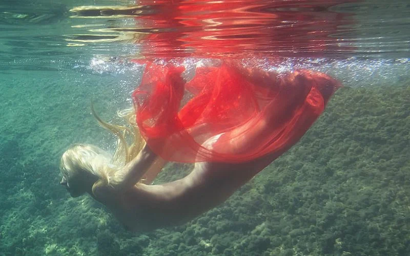 underwater nude photography-4