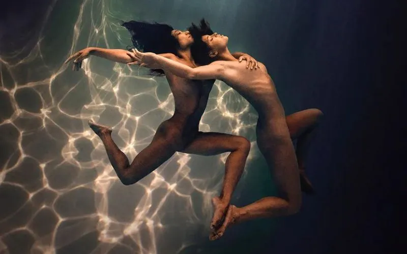 underwater nude photography-8