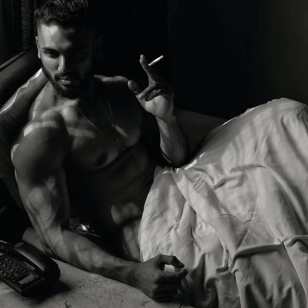 male nudes ideas, men nude ideas, positioning for male nude, nude poses men, nude poses for men, male nude photography poses, nude male art poses, nude male photography poses