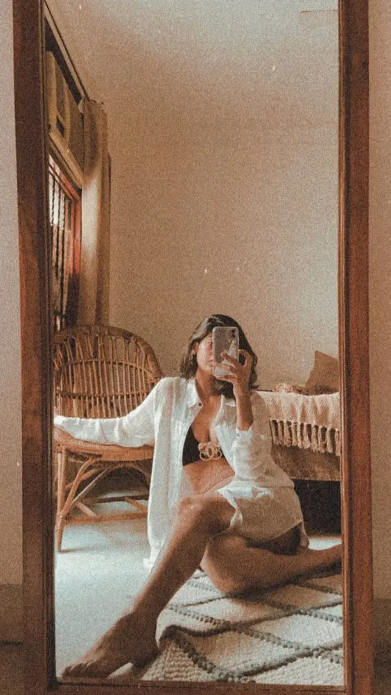 Boudoir hidden face Selfies