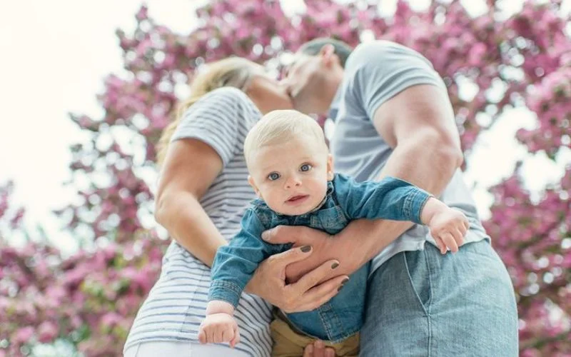 play peek-a-boo, family photos with baby