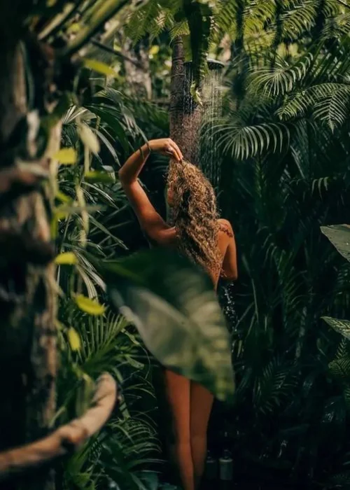 nudes in nature