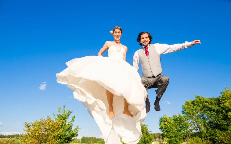 candid photo poses
- couple jumping on a trampoline candid picture poses
