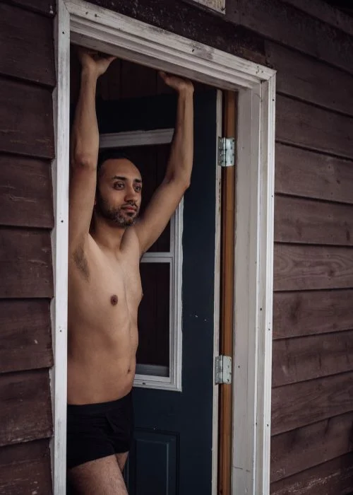 lean on the doorway