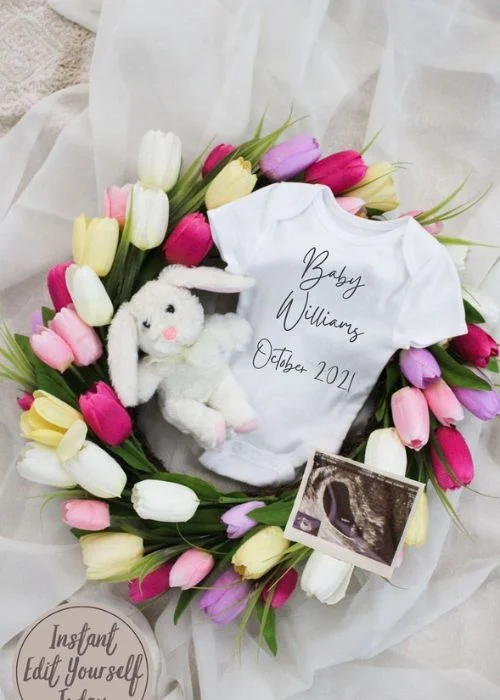 cute maternity pics, floral maternity photoshoot, Easter egg maternity photos, Easter bunny maternity shoot, spring pregnancy photo ideas, Easter-inspired maternity portraits