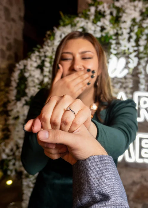 holding hand front face