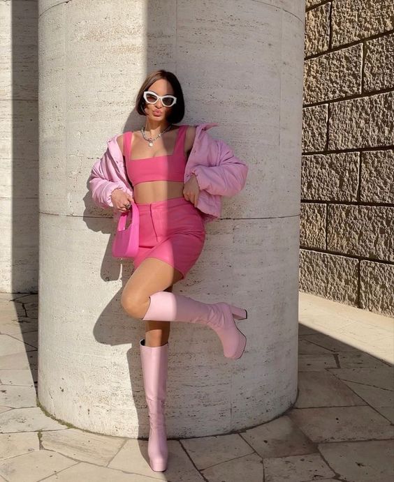 pink fit aesthetic