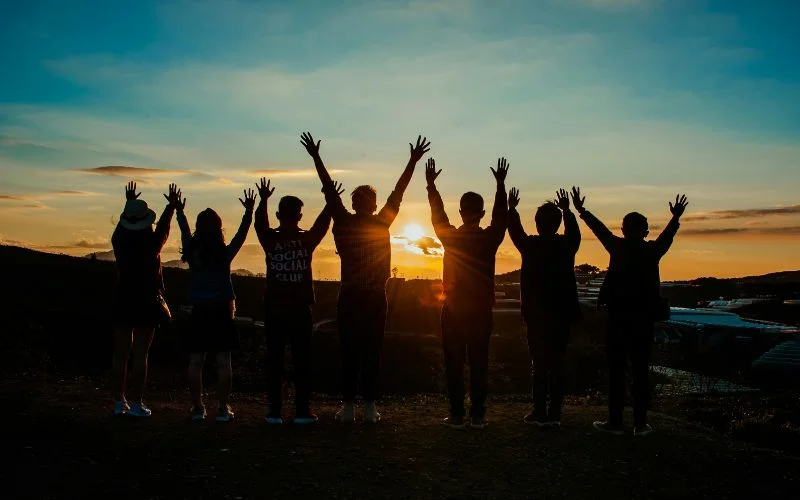 silhouette group photography ideas